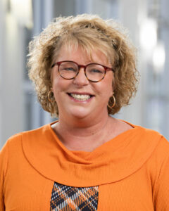 Amy Dumford