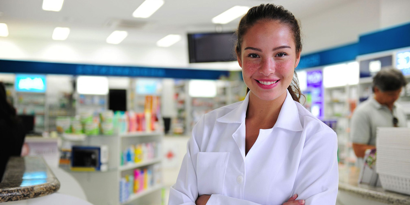 Pharmacy technician in a pharmacy